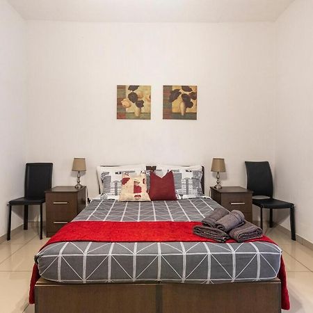 Superbly Located Cosy 2-Bedroom Apartment Valletta Dış mekan fotoğraf