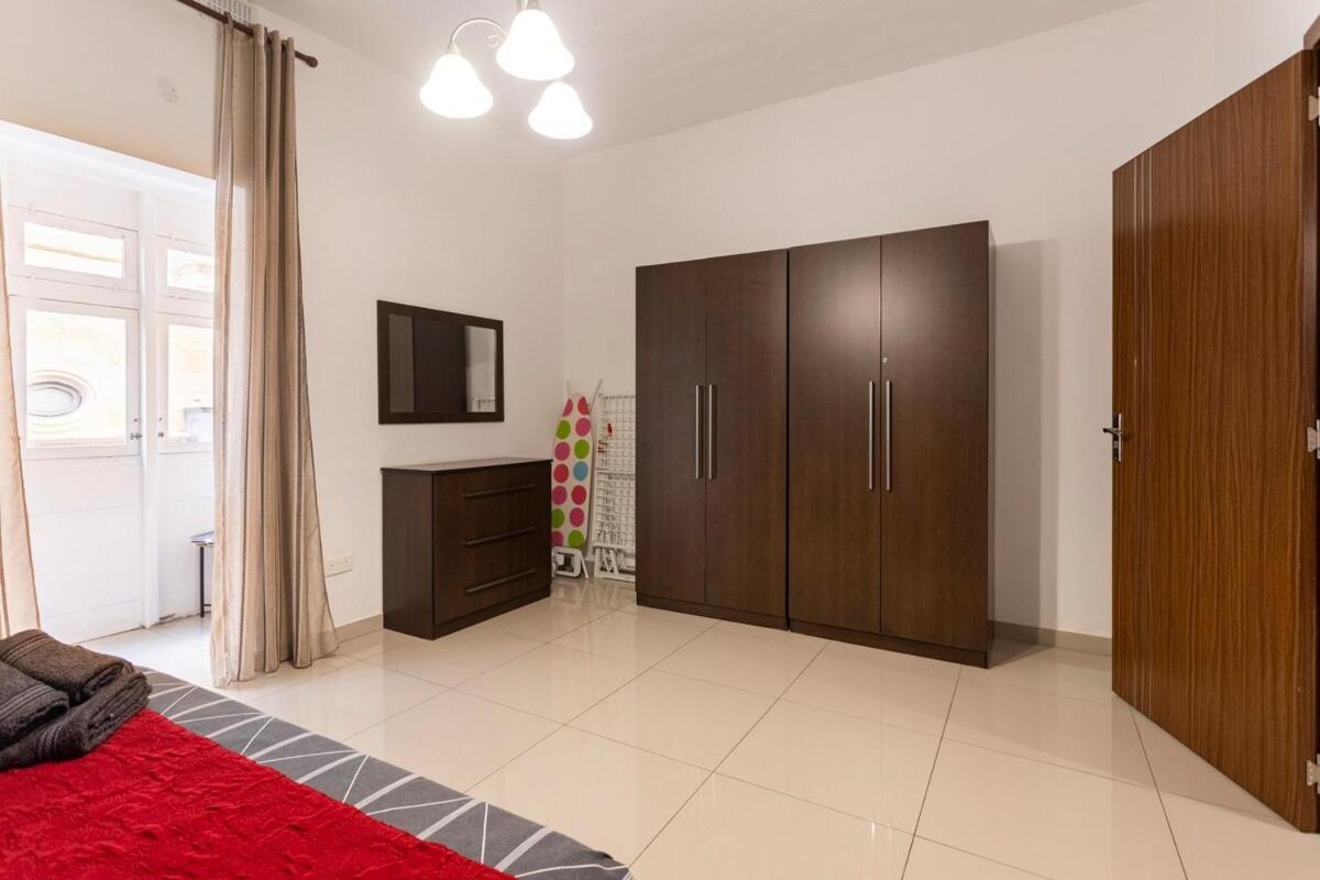 Superbly Located Cosy 2-Bedroom Apartment Valletta Dış mekan fotoğraf